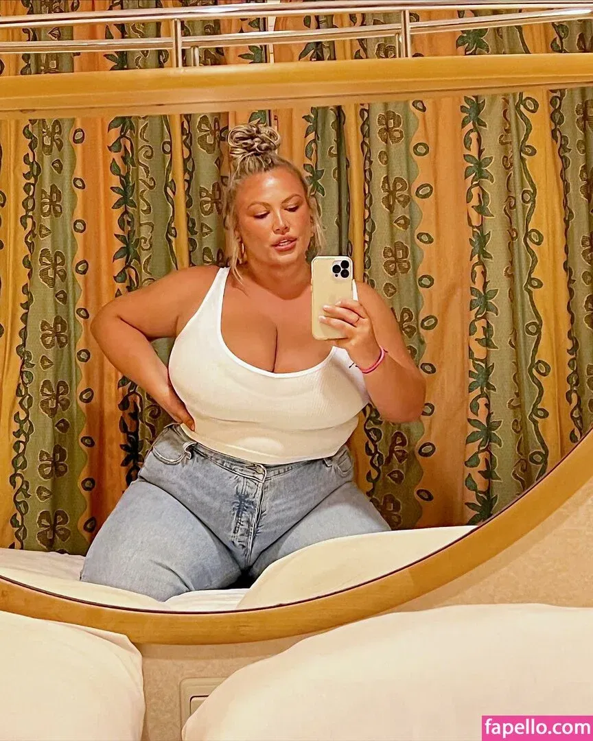 Hayden Buchko Onlyfans Photo Gallery 