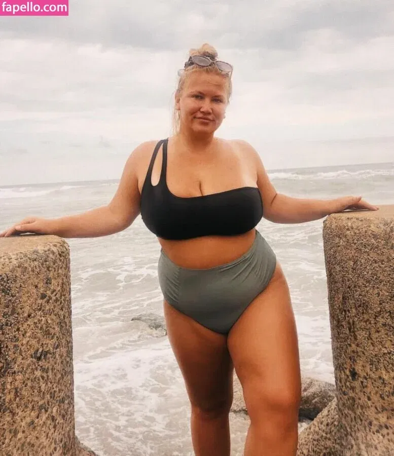 Hayden Buchko Onlyfans Photo Gallery 