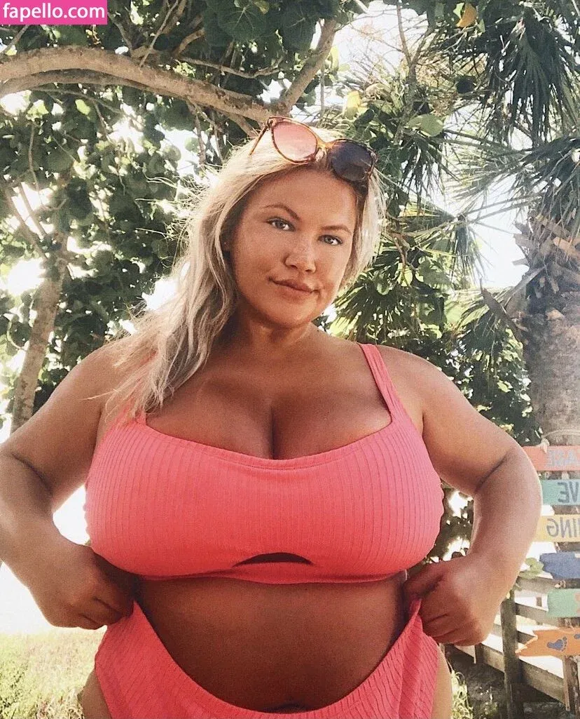 Hayden Buchko Onlyfans Photo Gallery 