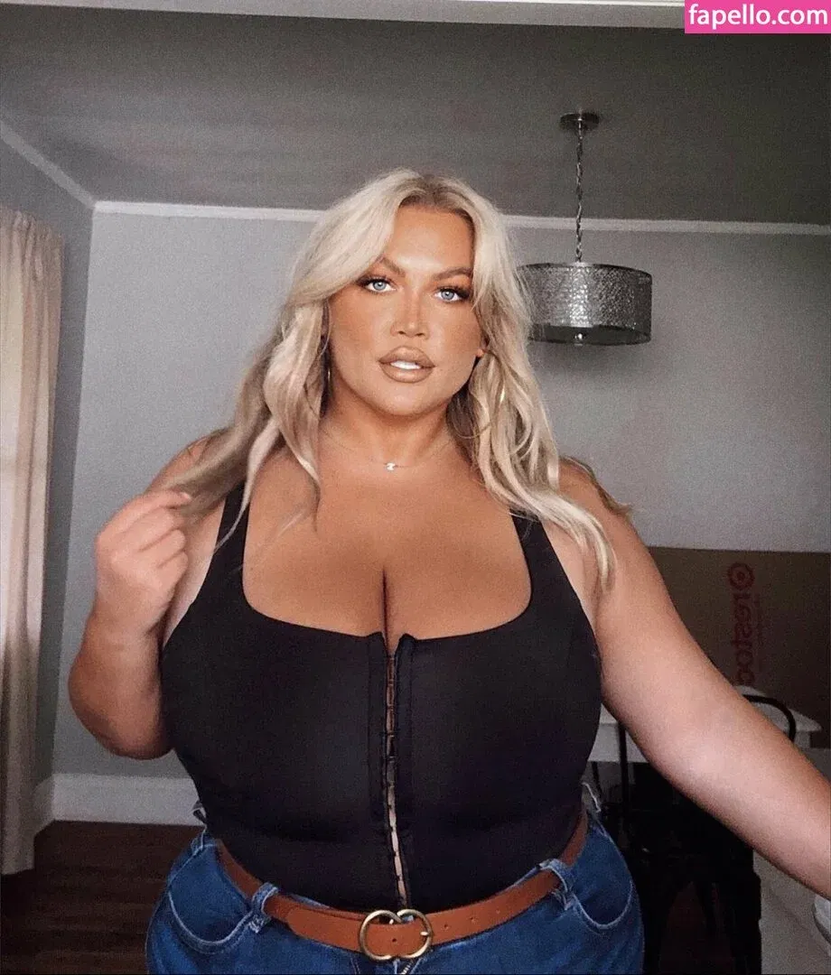 Hayden Buchko Onlyfans Photo Gallery 