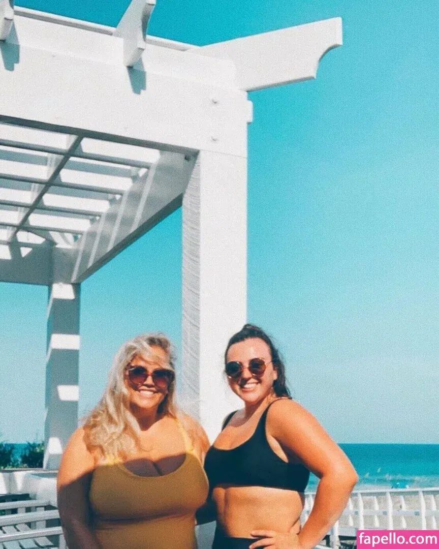 Hayden Buchko Onlyfans Photo Gallery 