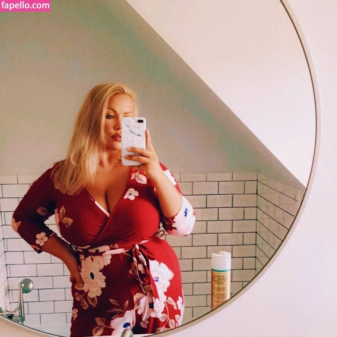 Hayden Buchko Onlyfans Photo Gallery 