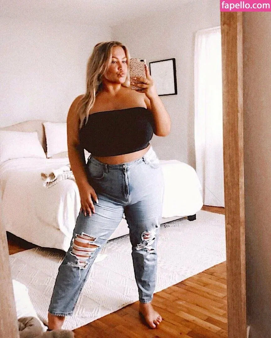 Hayden Buchko Onlyfans Photo Gallery 