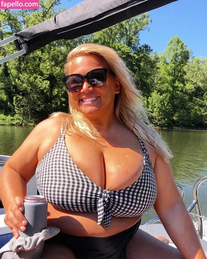 Hayden Buchko Onlyfans Photo Gallery 