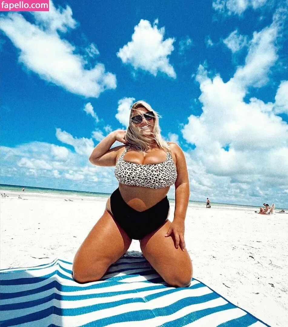 Hayden Buchko Onlyfans Photo Gallery 