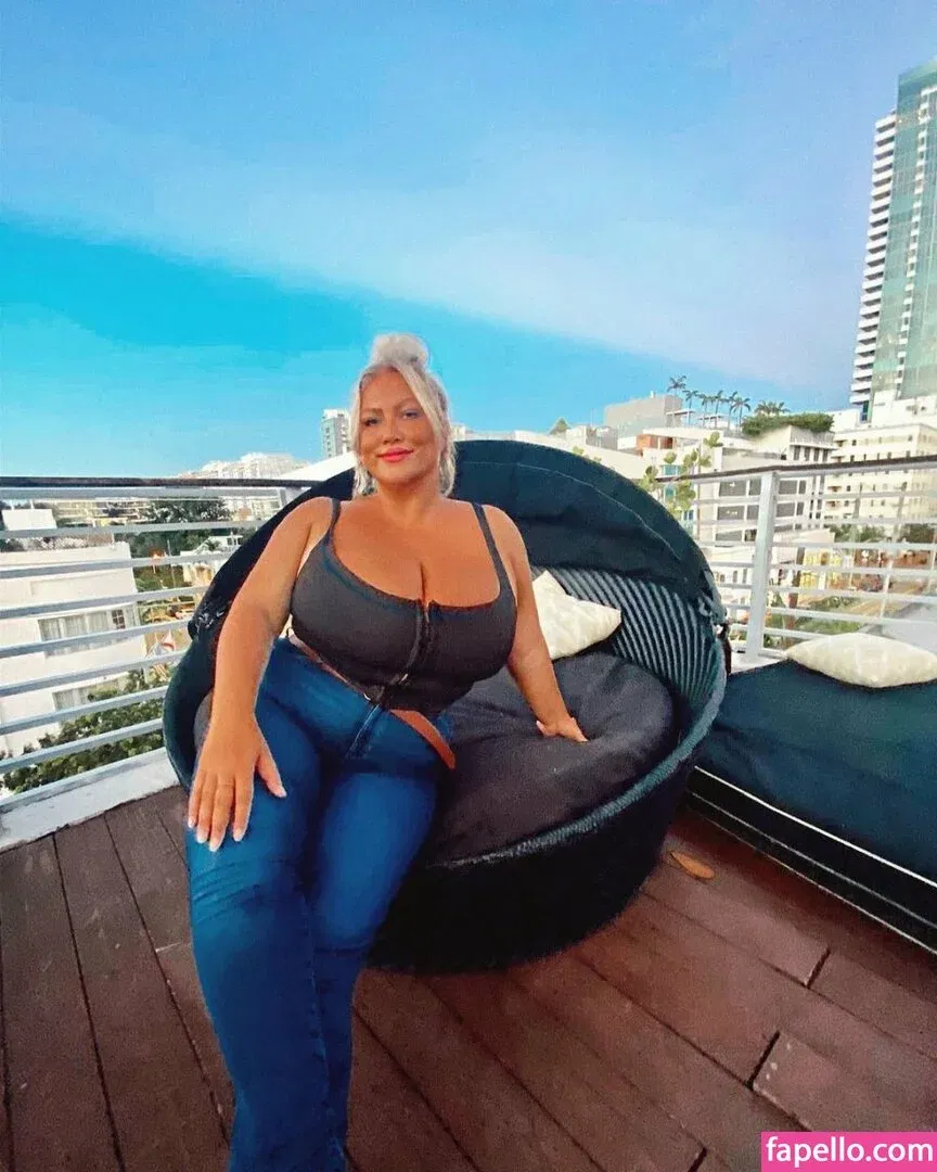 Hayden Buchko Onlyfans Photo Gallery 