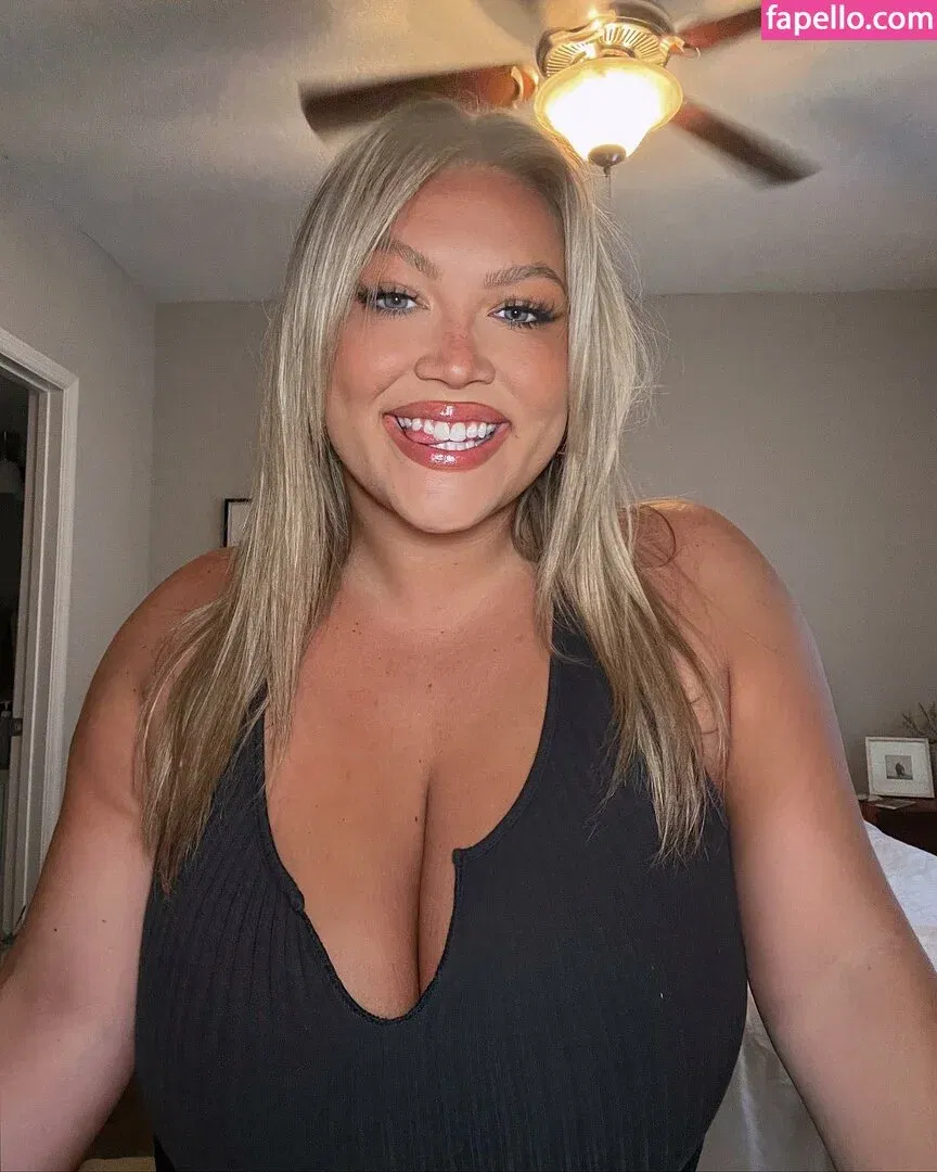 Hayden Buchko Onlyfans Photo Gallery 