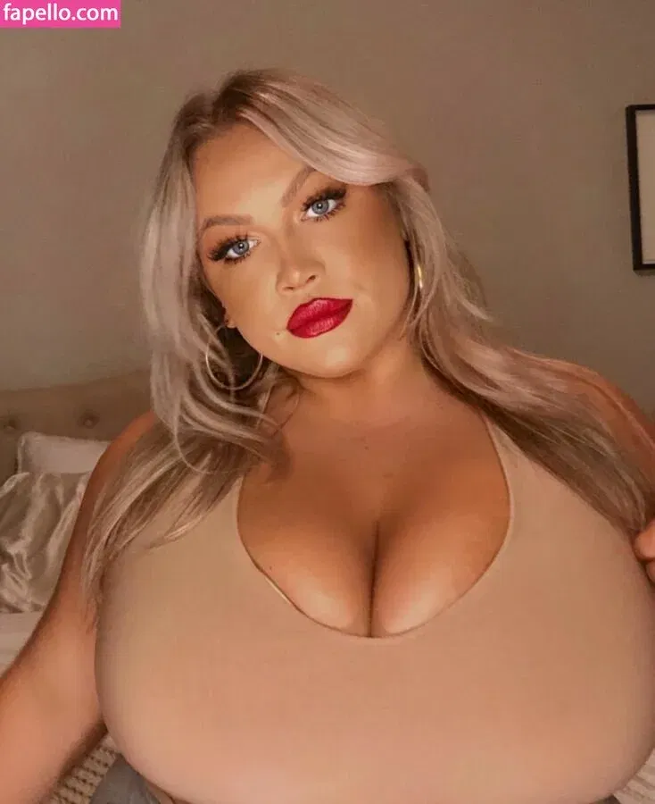 Hayden Buchko Onlyfans Photo Gallery 