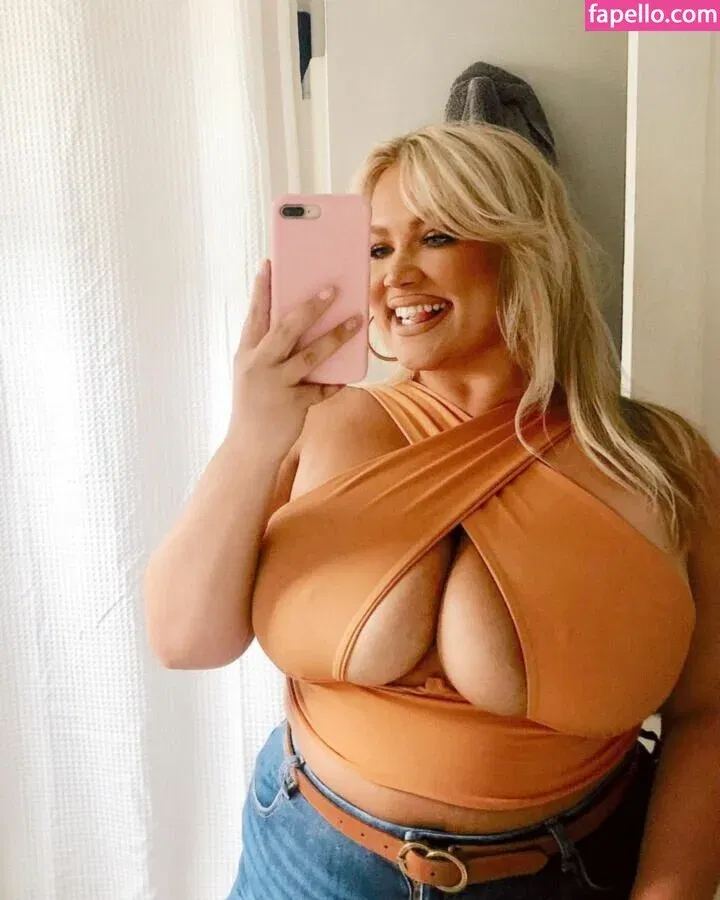 Hayden Buchko Onlyfans Photo Gallery 