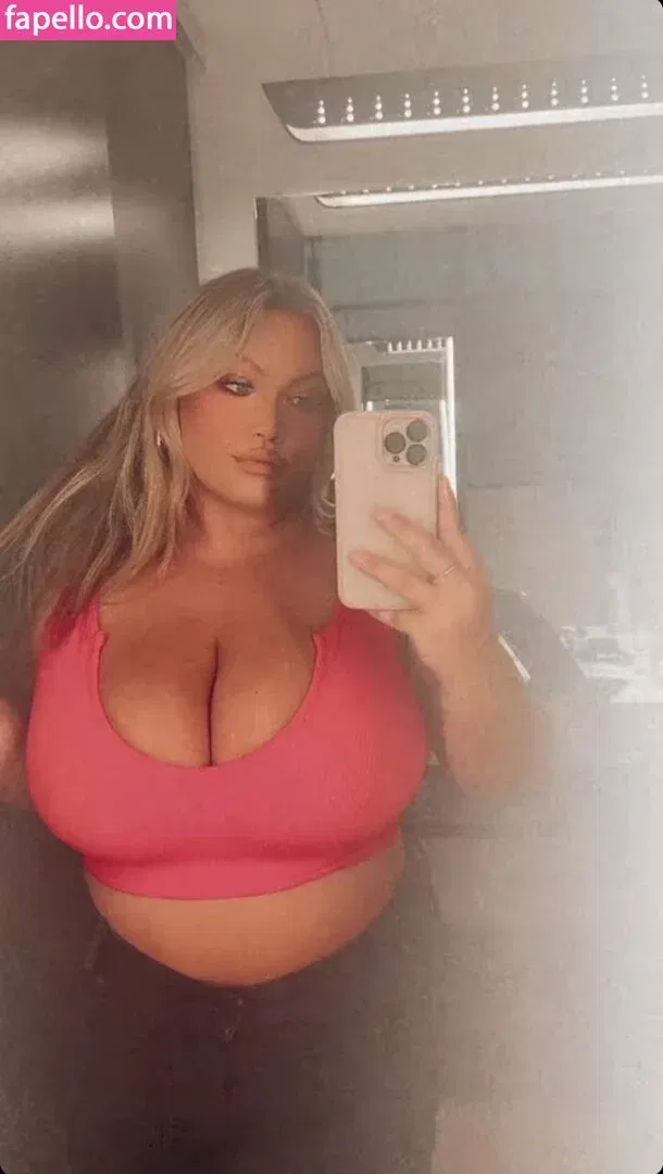 Hayden Buchko Onlyfans Photo Gallery 