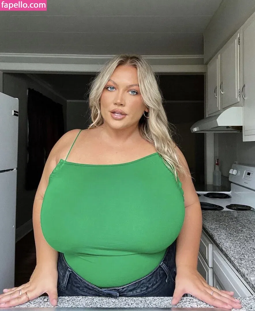 Hayden Buchko Onlyfans Photo Gallery 