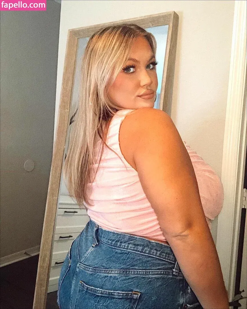 Hayden Buchko Onlyfans Photo Gallery 