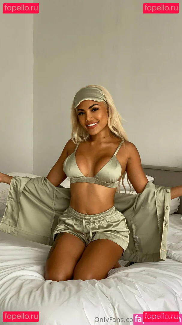 little_sophia Onlyfans Photo Gallery 