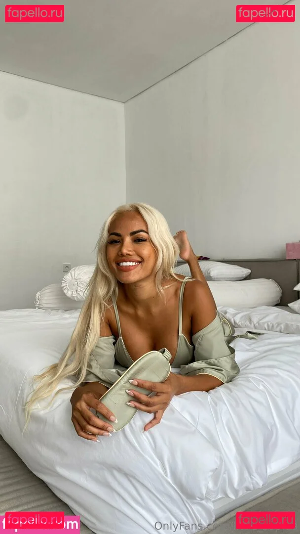 little_sophia Onlyfans Photo Gallery 