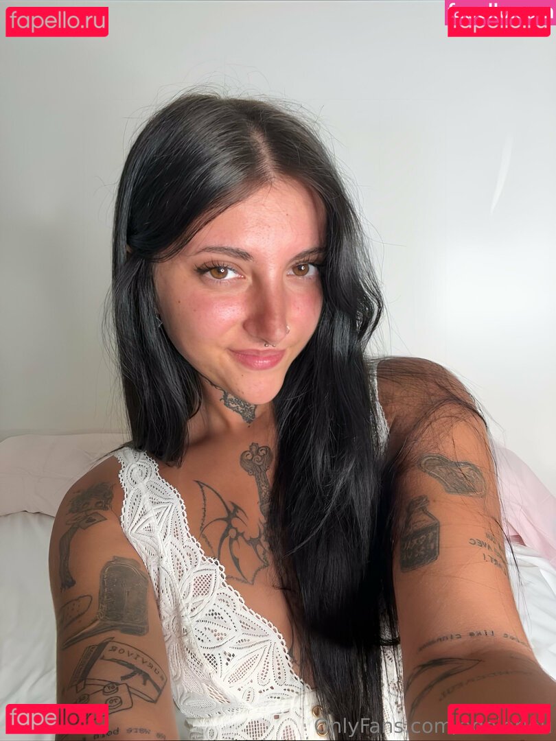 adeleriou Nude Onlyfans Photo 12