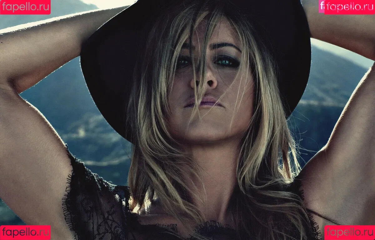 Jennifer Aniston Onlyfans Photo Gallery 