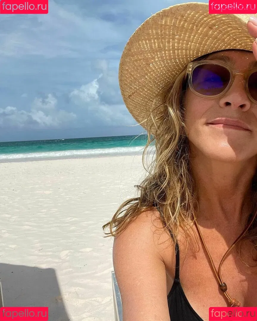 Jennifer Aniston Onlyfans Photo Gallery 