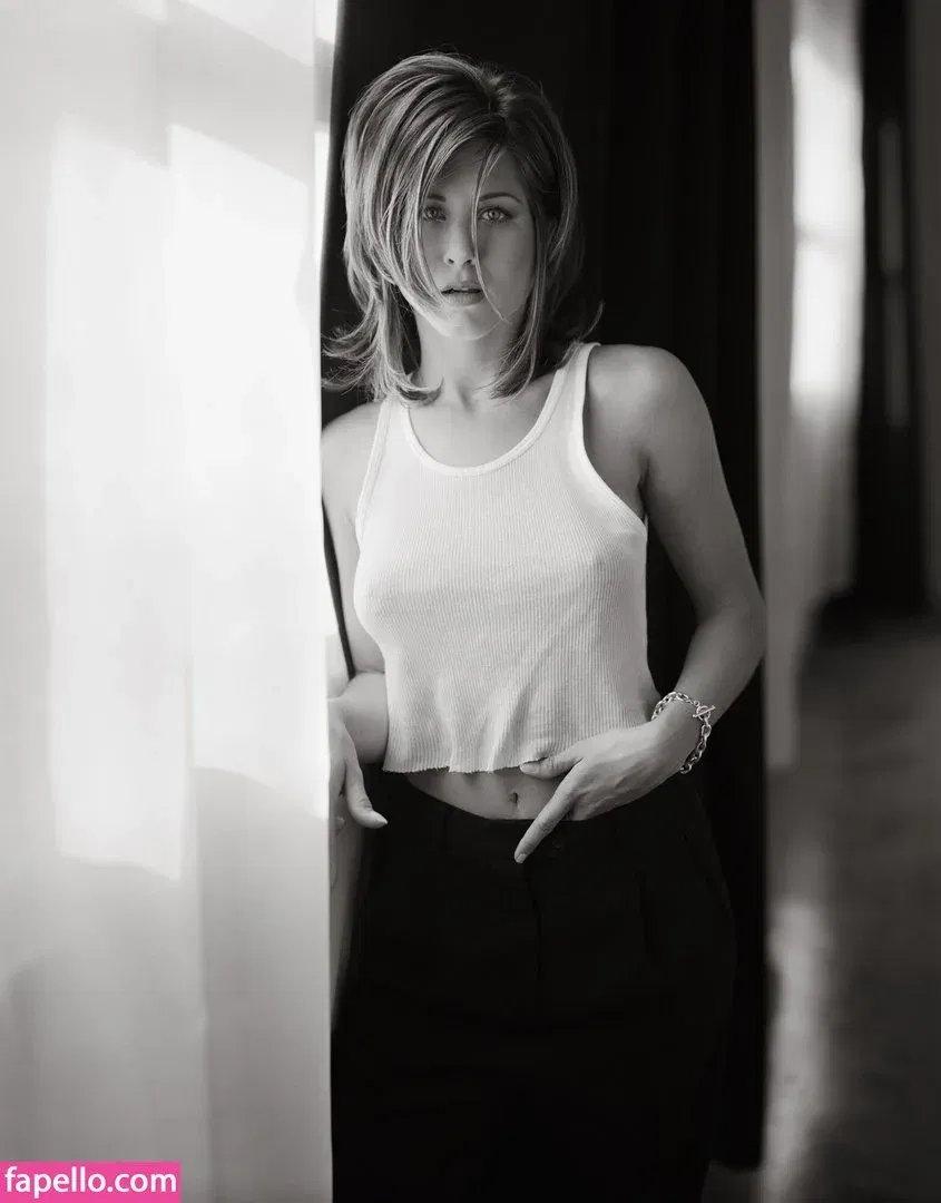 Jennifer Aniston Onlyfans Photo Gallery 