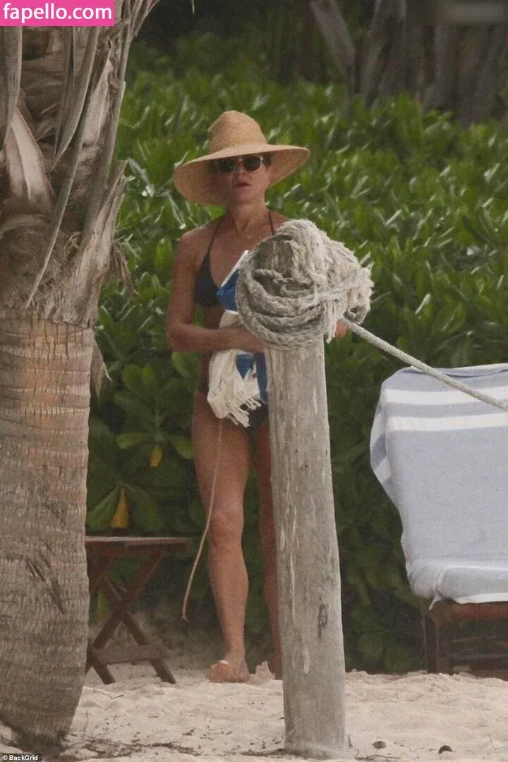 Jennifer Aniston Onlyfans Photo Gallery 