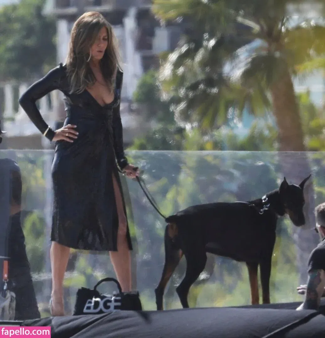 Jennifer Aniston Onlyfans Photo Gallery 