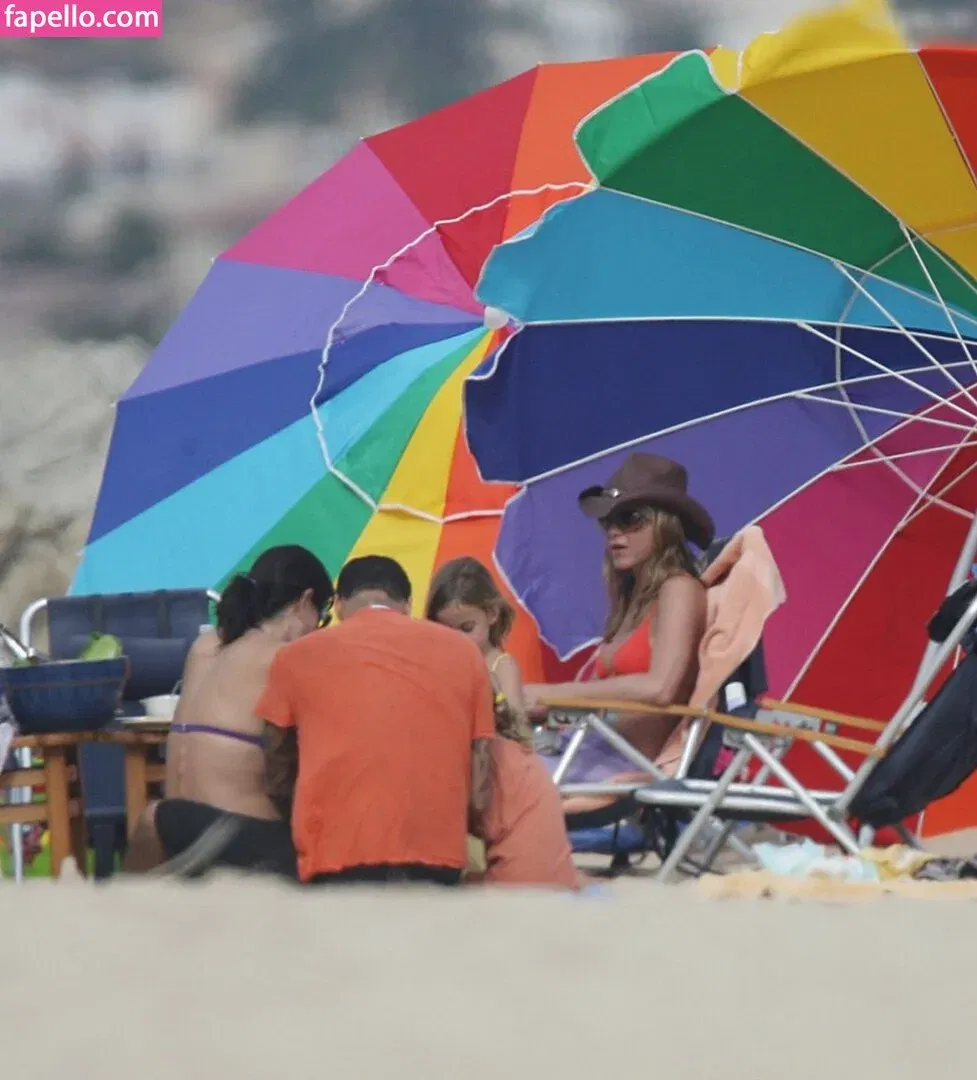 Jennifer Aniston Onlyfans Photo Gallery 