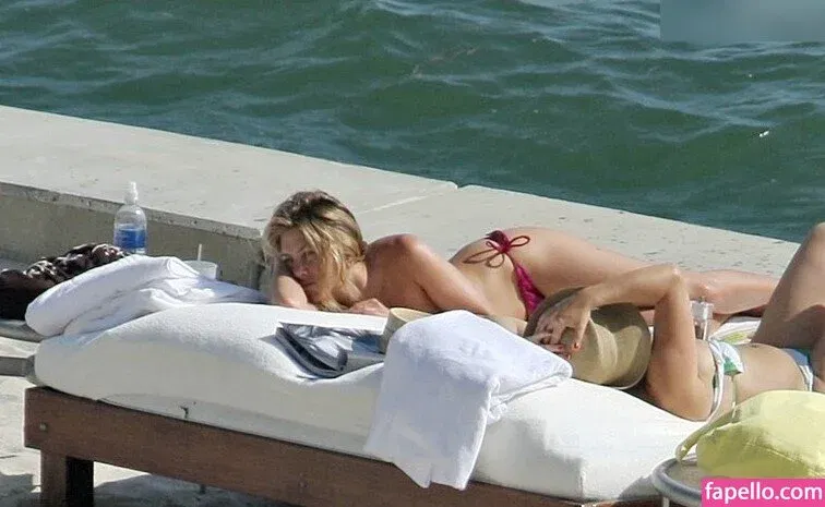 Jennifer Aniston Onlyfans Photo Gallery 