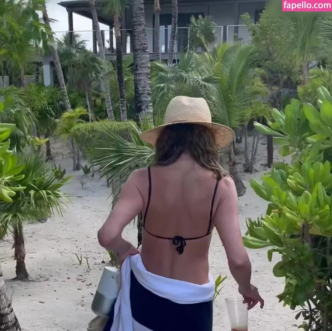 Jennifer Aniston Onlyfans Photo Gallery 