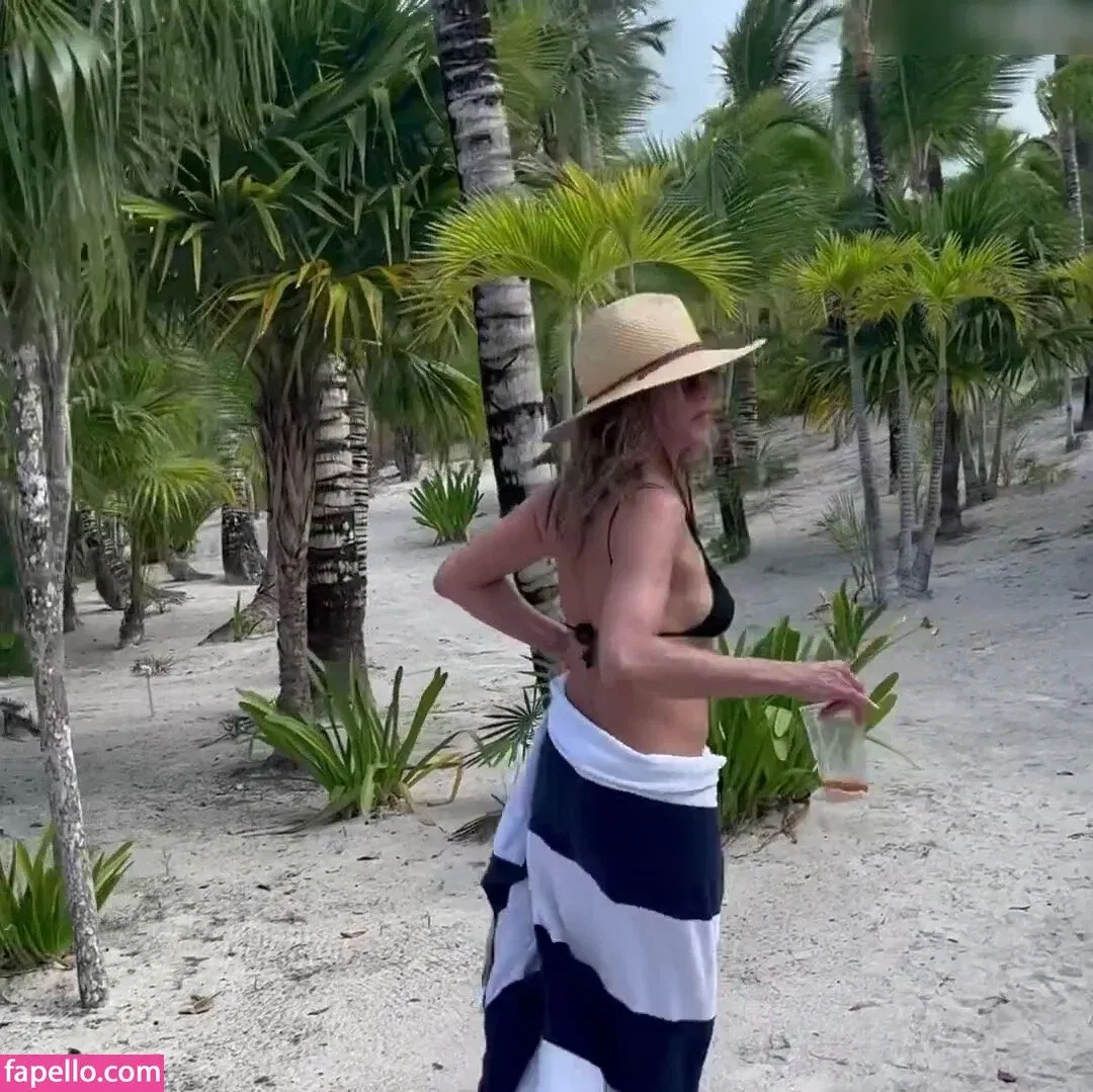 Jennifer Aniston Onlyfans Photo Gallery 