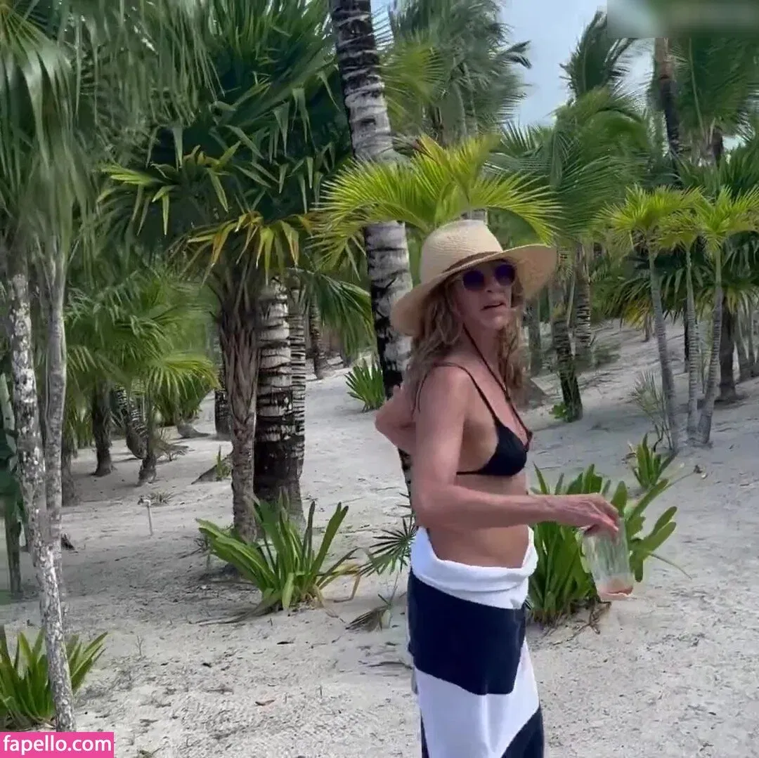 Jennifer Aniston Onlyfans Photo Gallery 