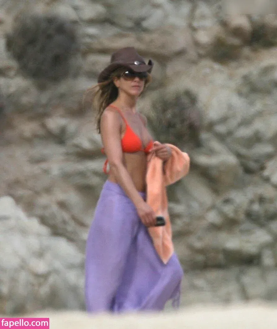 Jennifer Aniston Onlyfans Photo Gallery 