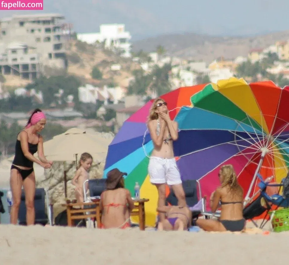 Jennifer Aniston Onlyfans Photo Gallery 