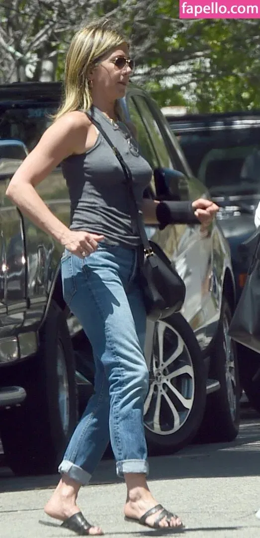Jennifer Aniston Onlyfans Photo Gallery 