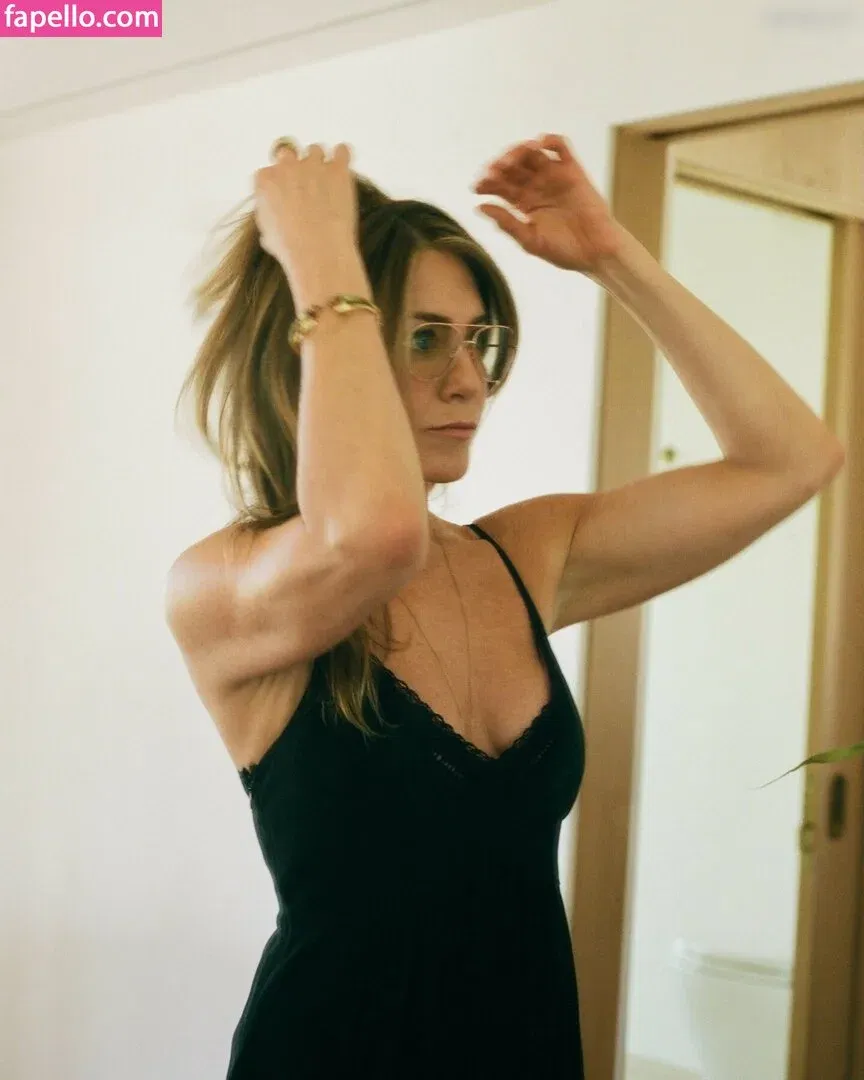Jennifer Aniston Onlyfans Photo Gallery 