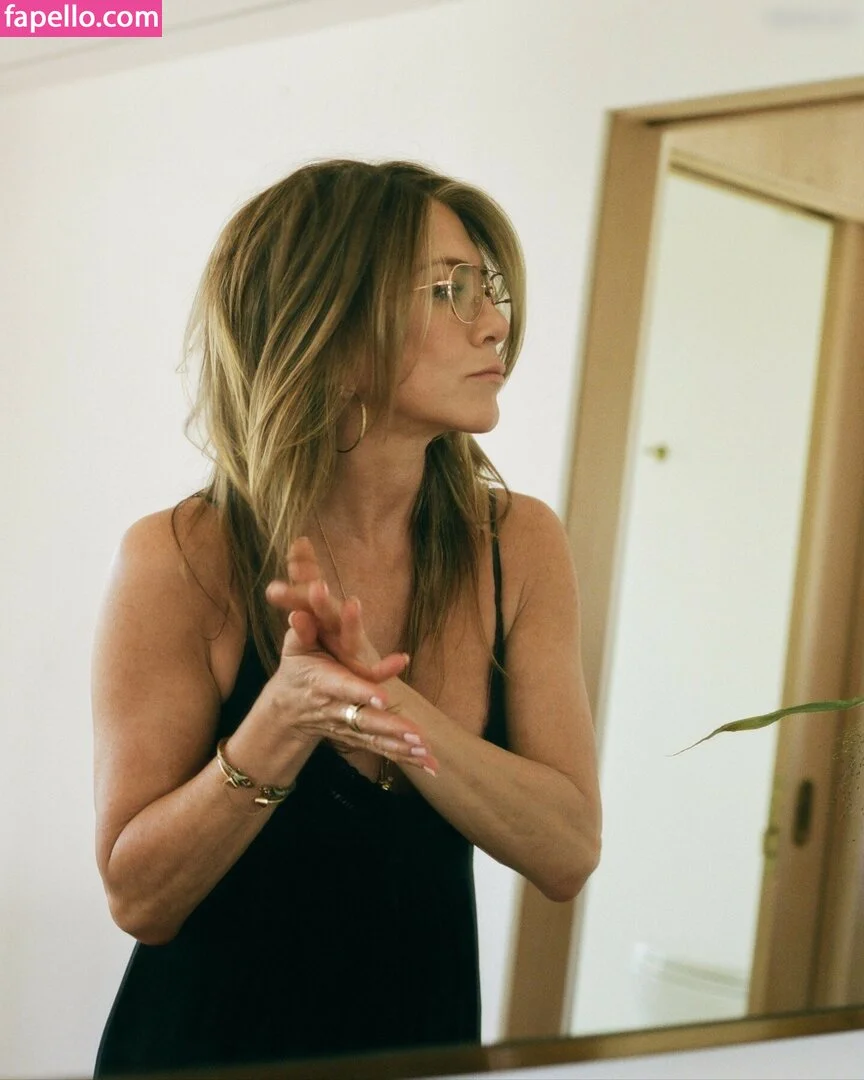 Jennifer Aniston Onlyfans Photo Gallery 