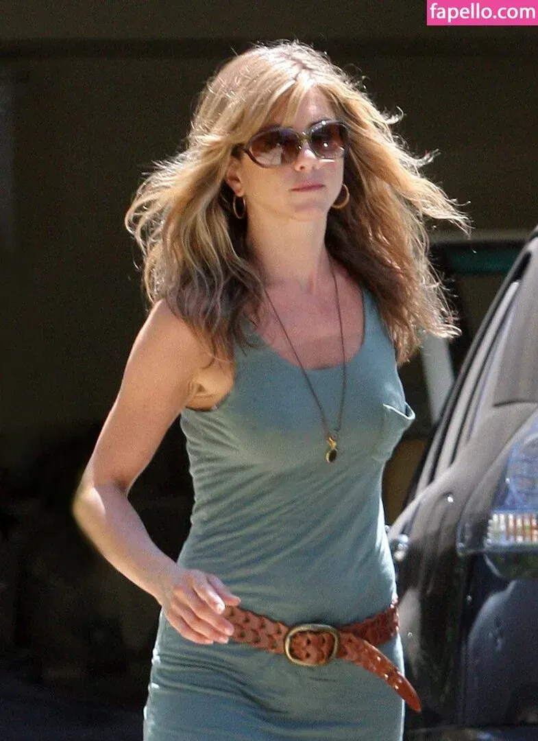 Jennifer Aniston Onlyfans Photo Gallery 