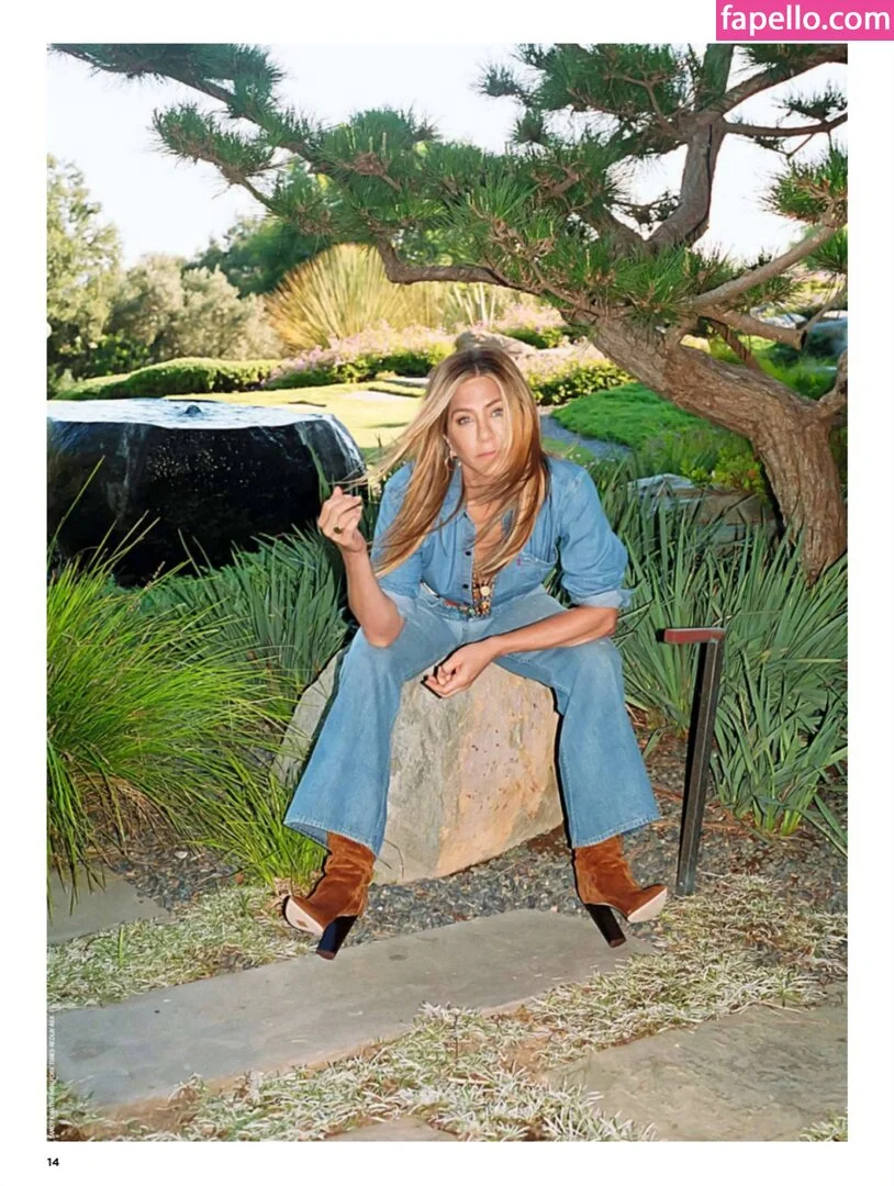 Jennifer Aniston Onlyfans Photo Gallery 