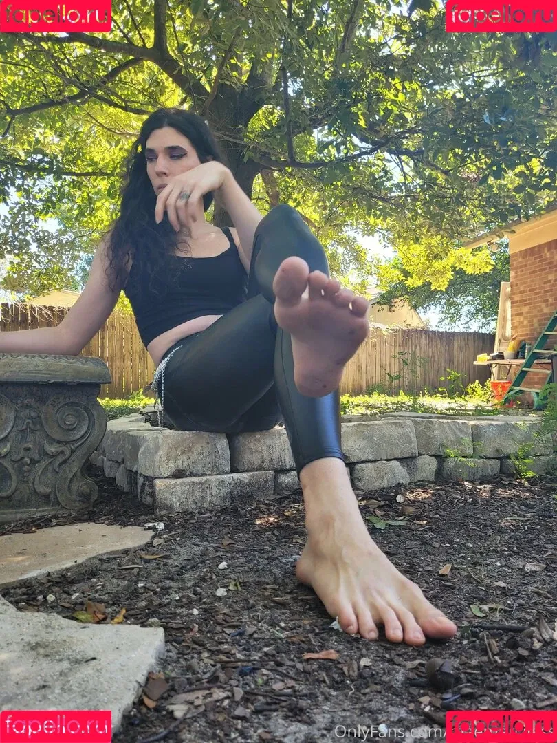 maemerciless Onlyfans Photo Gallery 