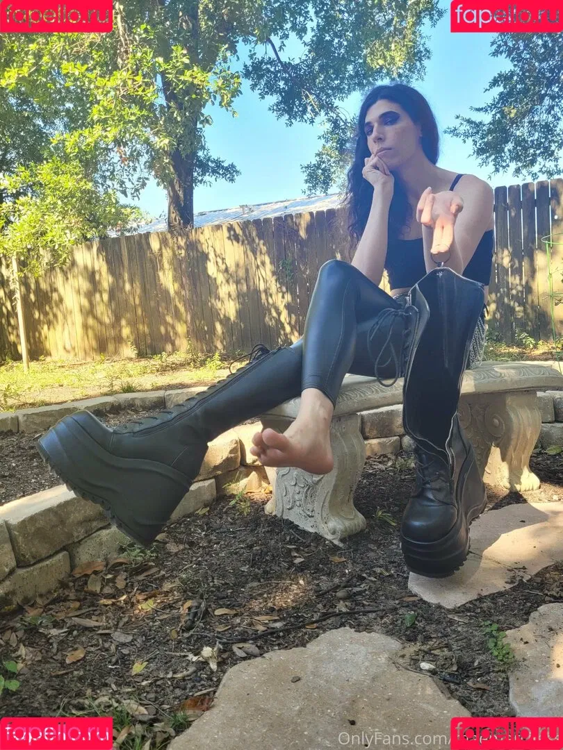 maemerciless Onlyfans Photo Gallery 