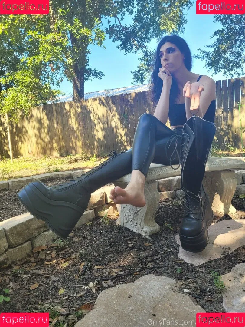 maemerciless Onlyfans Photo Gallery 