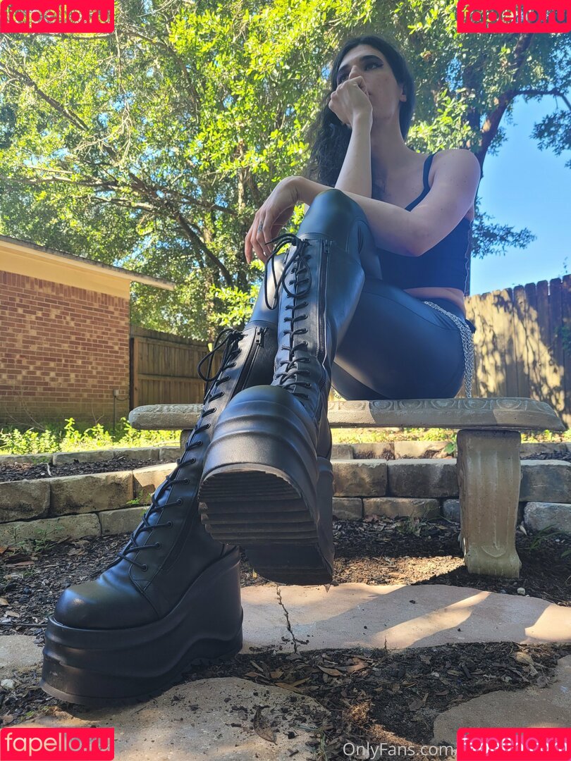 maemerciless Onlyfans Photo Gallery 