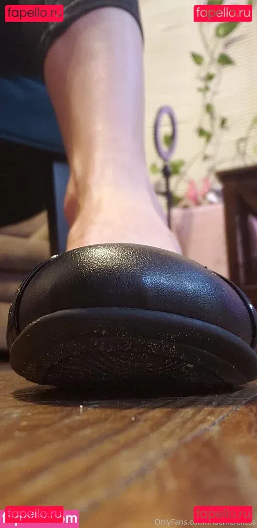 maemerciless Onlyfans Photo Gallery 