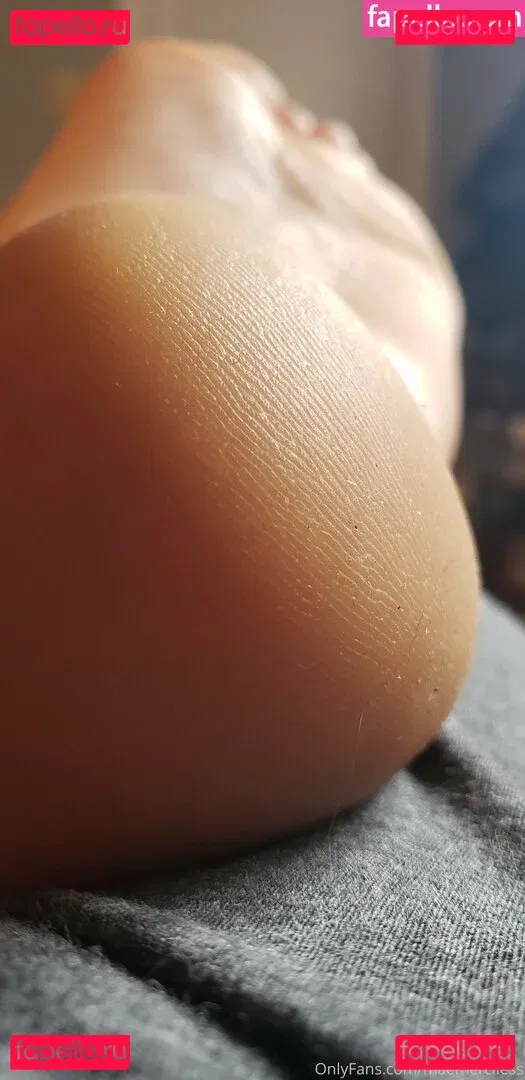 maemerciless Onlyfans Photo Gallery 