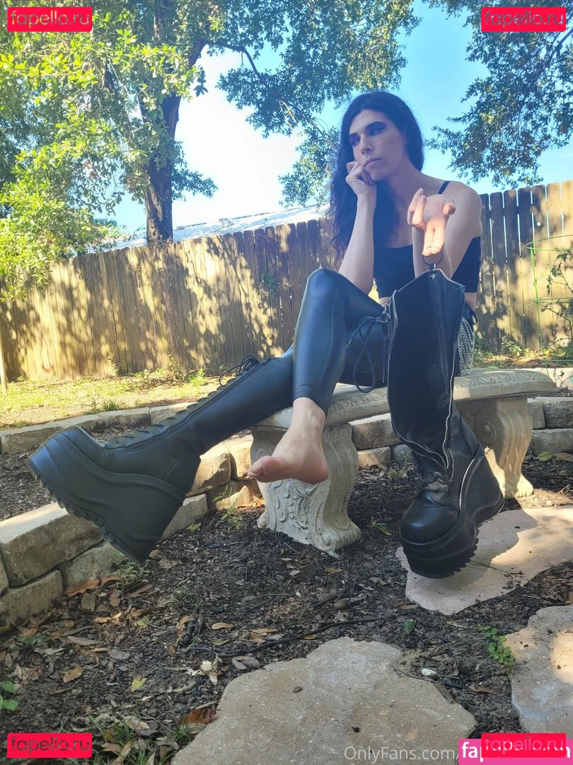 maemerciless Onlyfans Photo Gallery 