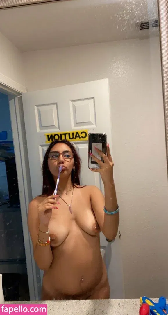 baby_azalea Onlyfans Photo Gallery 