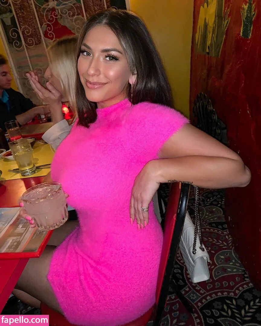 Nikki Kay Onlyfans Photo Gallery 