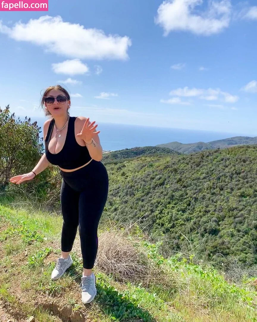 Nikki Kay Onlyfans Photo Gallery 