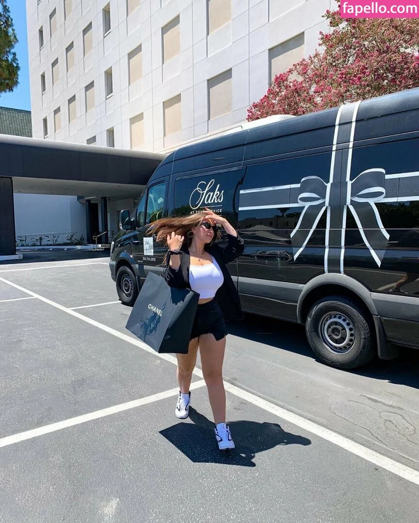 Nikki Kay Onlyfans Photo Gallery 