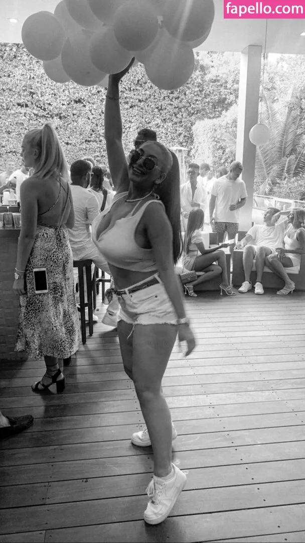 Nikki Kay Onlyfans Photo Gallery 