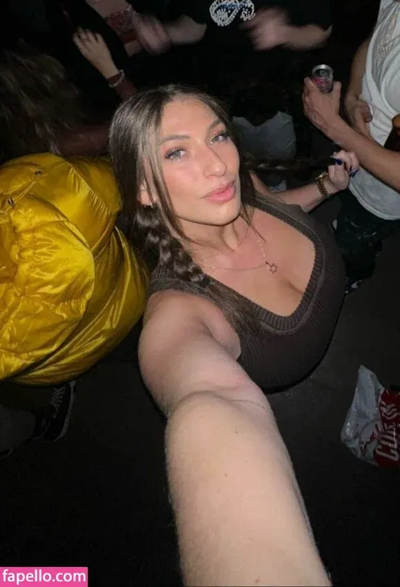 Nikki Kay Onlyfans Photo Gallery 