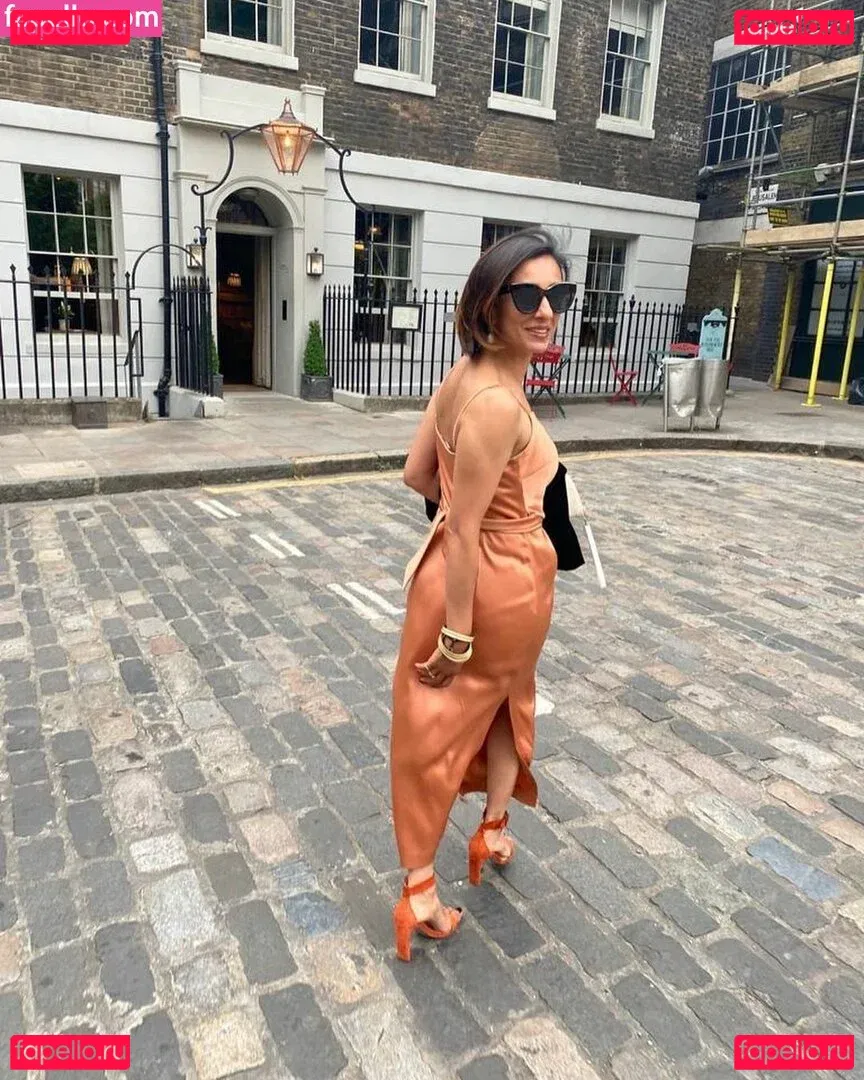 Anita Rani Onlyfans Photo Gallery 